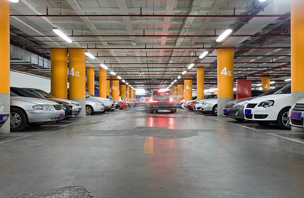 car looking for parking at car park using Number plate recognition