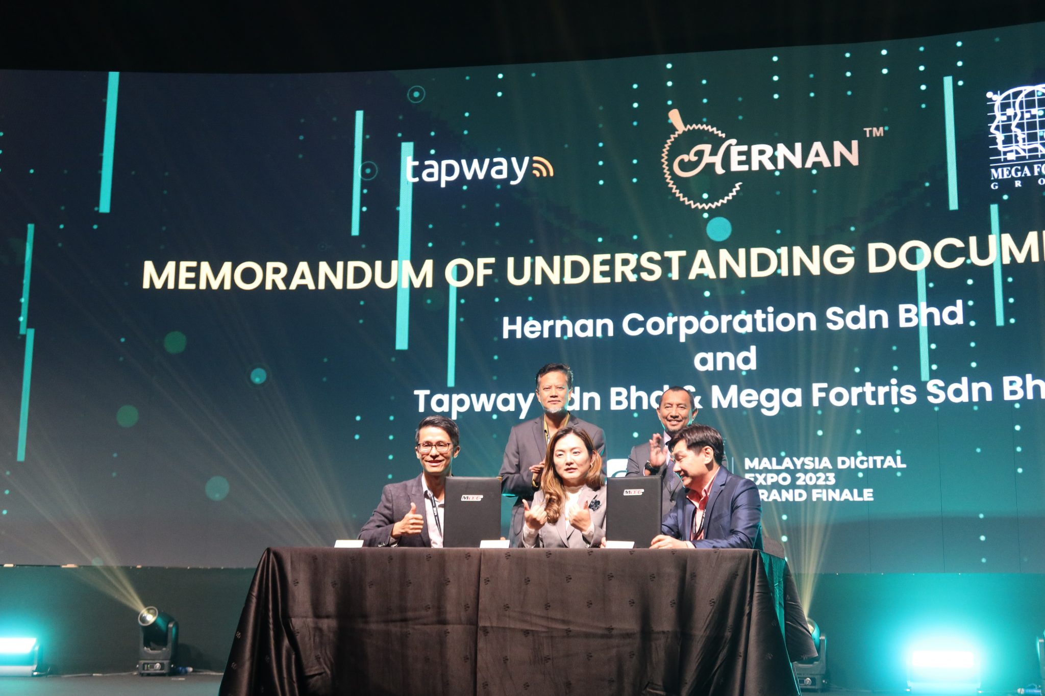 Launch of Digital AgTech AI Empowered Durian Grading System Tapway